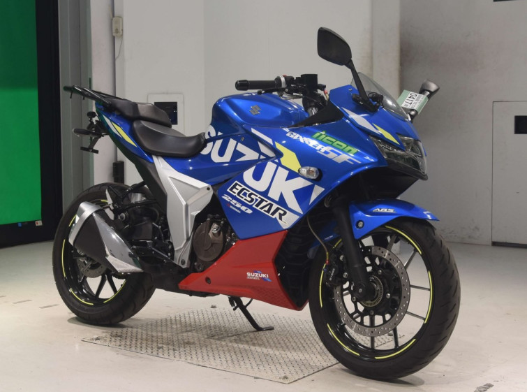 Мотоцикл Suzuki GIXXER250SF з пробігом 9064 km