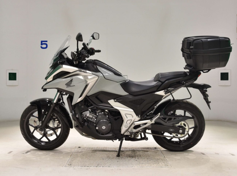 Мотоцикл Honda NC750XD з пробігом 595 km
