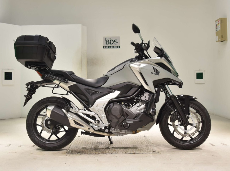 Мотоцикл Honda NC750XD з пробігом 595 km
