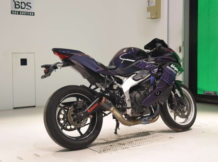 Мотоцикл Kawasaki NINJA ZX-25R з пробігом 21323 km