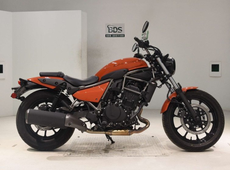 Мотоцикл Kawasaki ELIMINATOR400-3 с пробегом 33 km