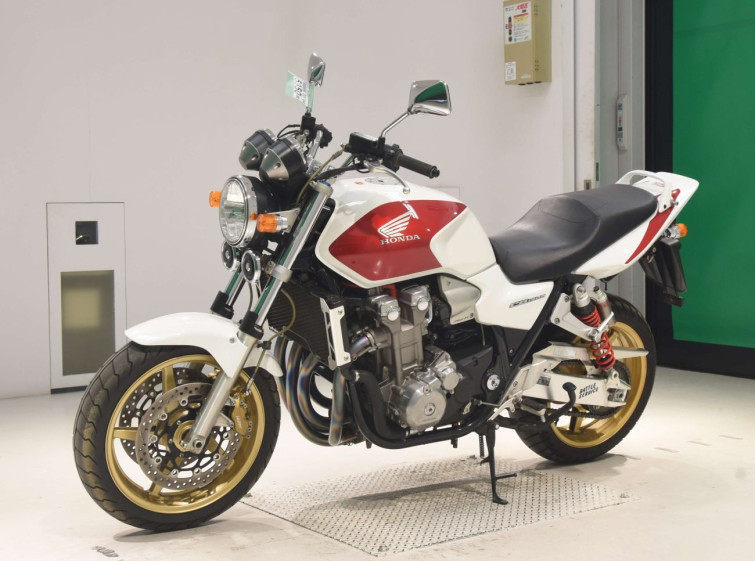 Мотоцикл Honda CB1300SF з пробігом 4416 km