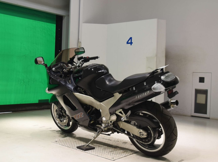 Мотоцикл Kawasaki ZZ-R1100 с пробегом 25010 km