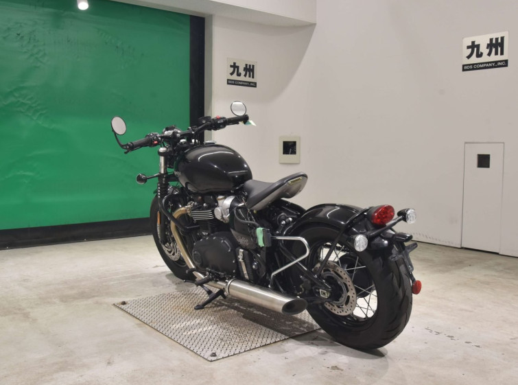 Мотоцикл Triumph BONNEVILLE BOBBER з пробігом 15327 km