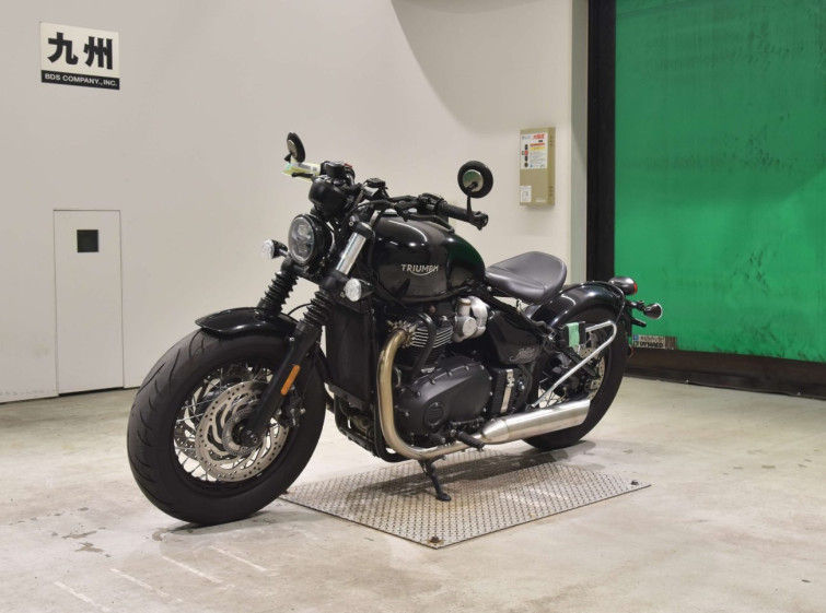 Мотоцикл Triumph BONNEVILLE BOBBER з пробігом 15327 km
