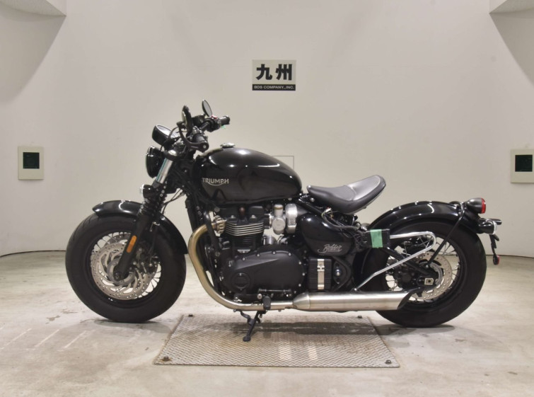 Мотоцикл Triumph BONNEVILLE BOBBER з пробігом 15327 km