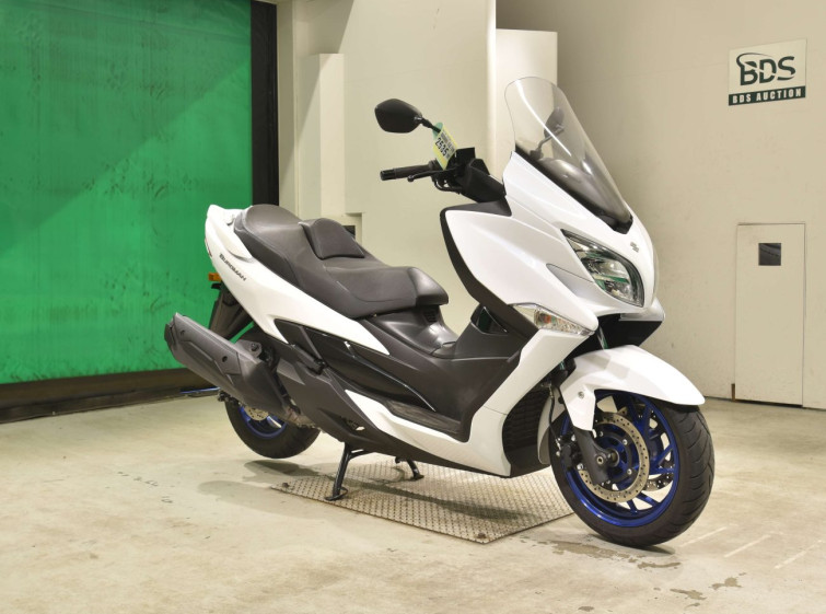 Мотоцикл Suzuki BURGMAN125 с пробегом 8948 km