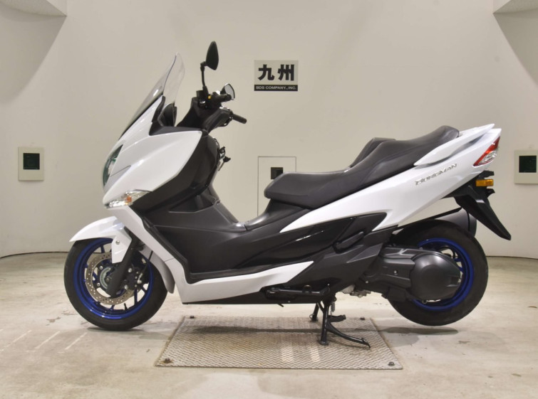 Мотоцикл Suzuki BURGMAN125 с пробегом 8948 km
