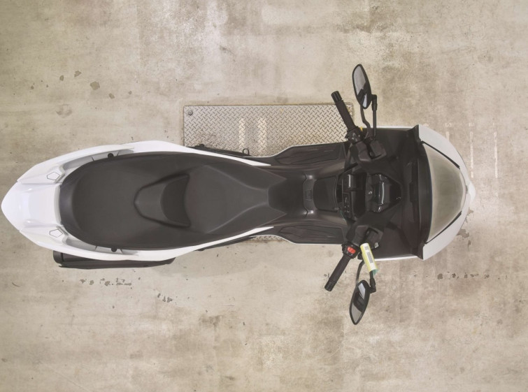 Мотоцикл Suzuki BURGMAN125 с пробегом 8948 km