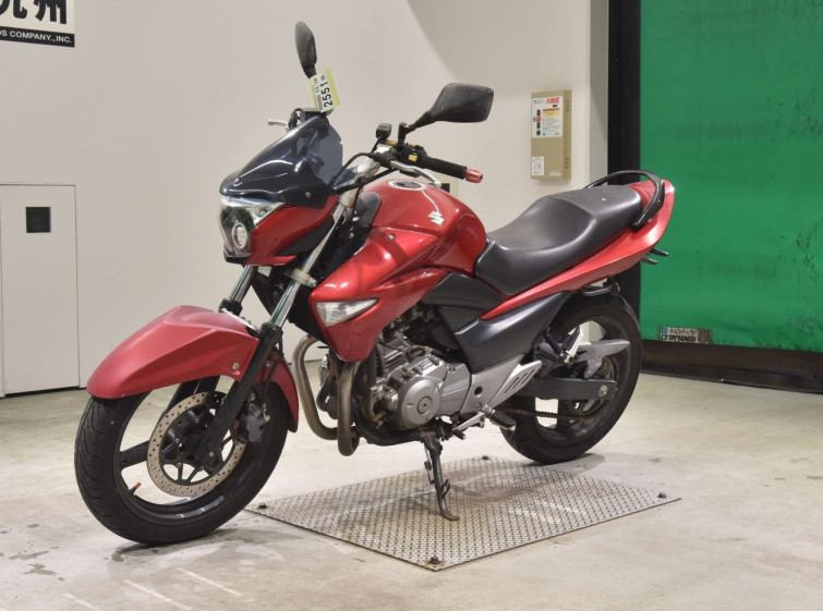 Мотоцикл Suzuki GSR250 з пробігом 18051 km