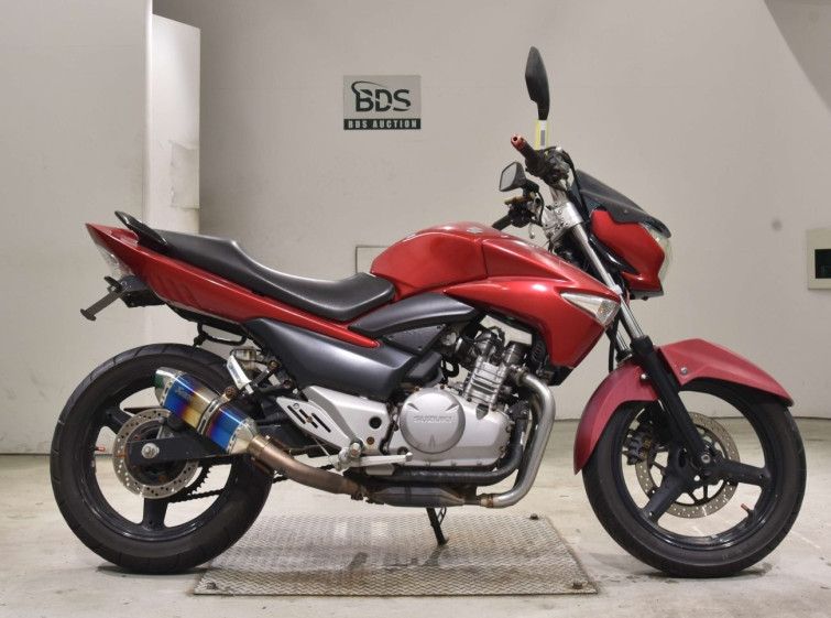 Мотоцикл Suzuki GSR250 з пробігом 18051 km