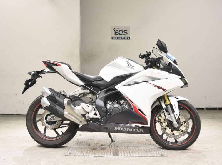 Мотоцикл Honda CBR250RRA с пробегом 8535 km