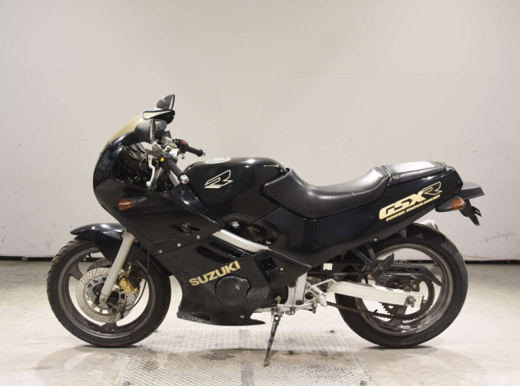 Мотоцикл Suzuki GSX-R250 с пробегом 9049 km