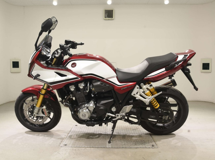 Мотоцикл Honda CB1300SF з пробігом 35101 km