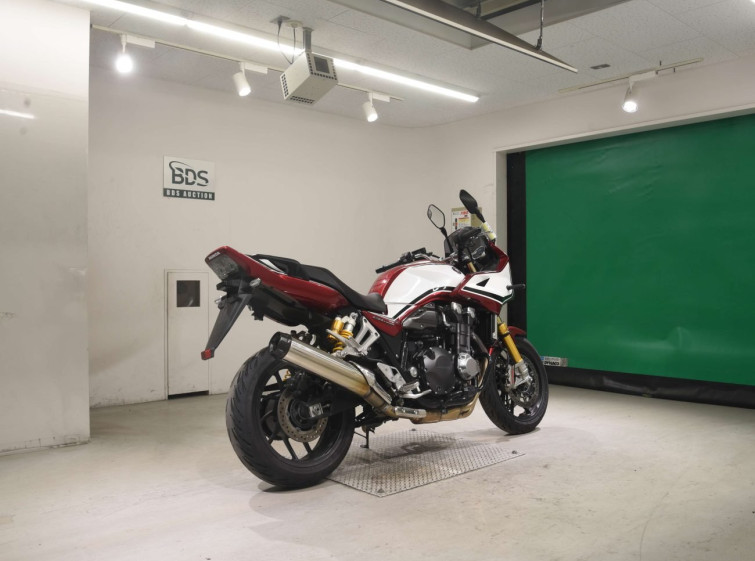 Мотоцикл Honda CB1300SF з пробігом 35101 km