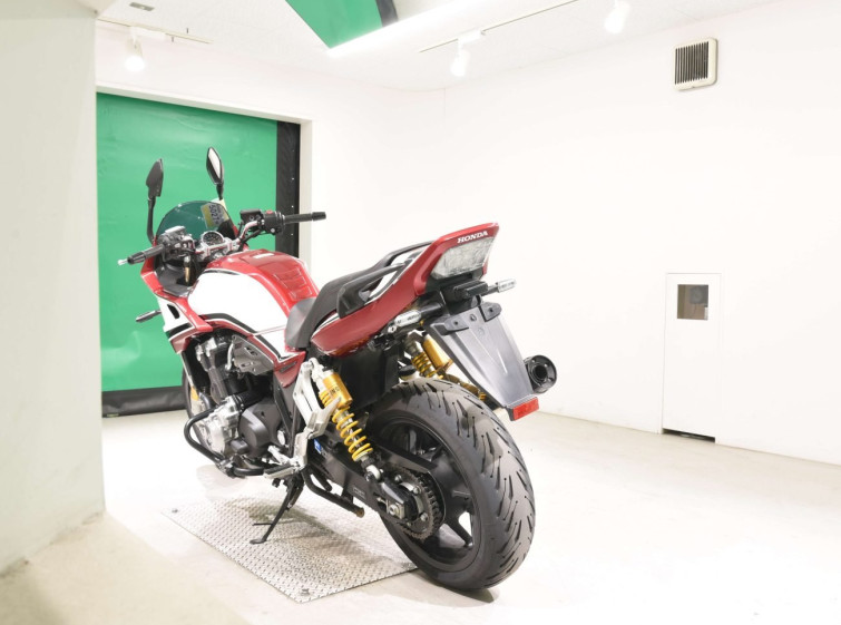 Мотоцикл Honda CB1300SF з пробігом 35101 km