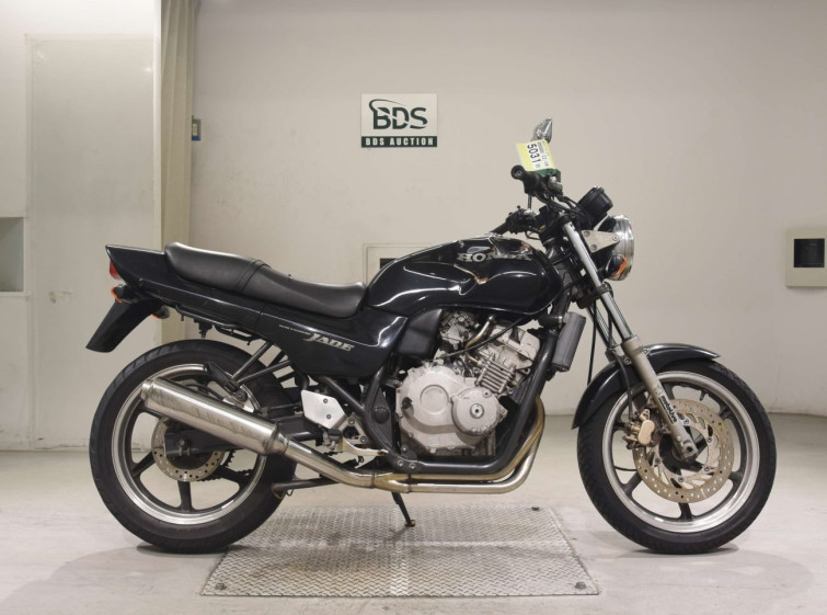 Мотоцикл Honda JADE CB250 с пробегом 13954 km