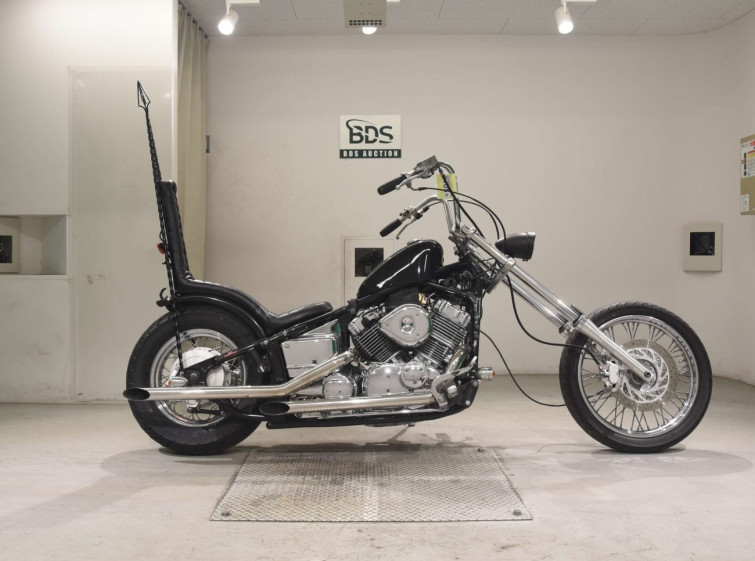 Мотоцикл Yamaha DRAGSTAR XVS400 с пробегом 6731 km