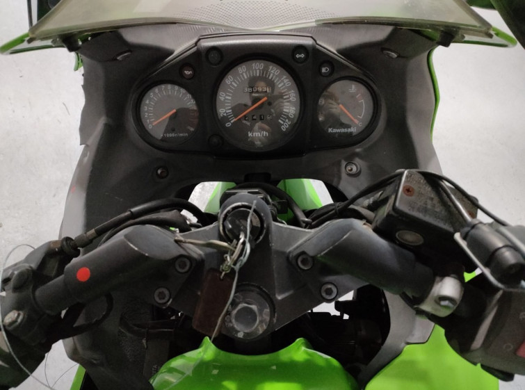 Мотоцикл Kawasaki NINJA250R з пробігом 38093 km