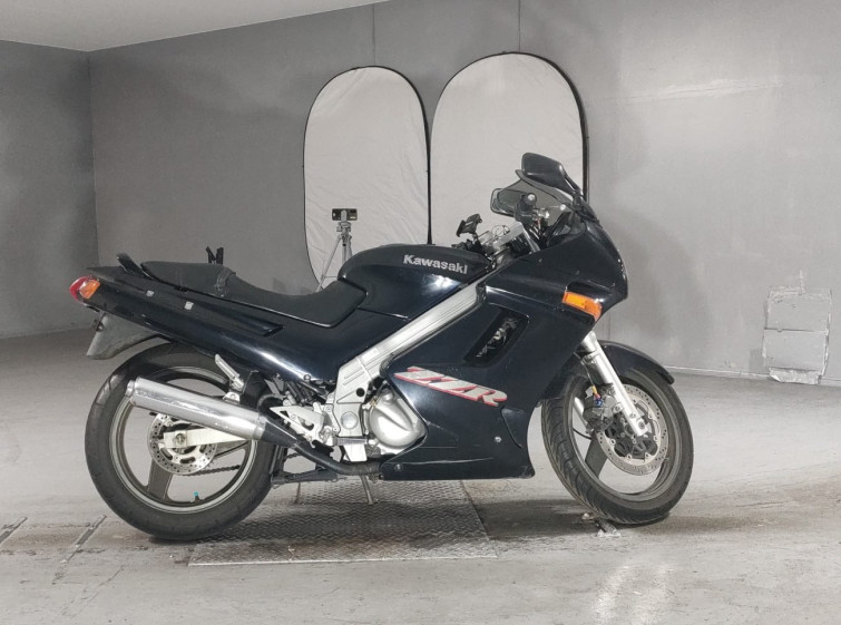 Мотоцикл Kawasaki ZZ-R250 с пробегом 61467 km