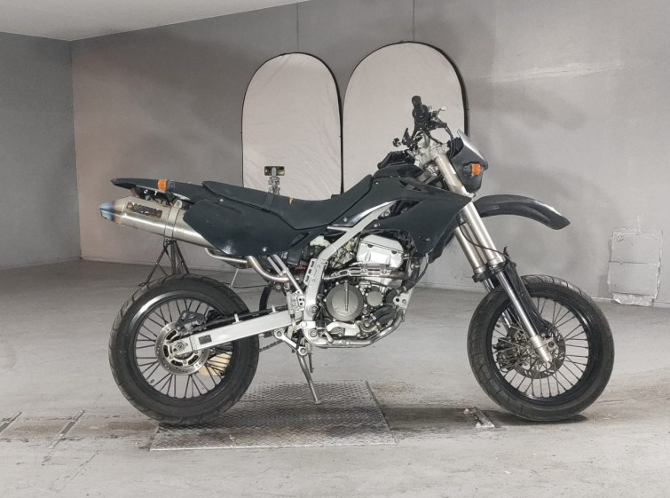 Мотоцикл Kawasaki KLX250 з пробігом 15657 km