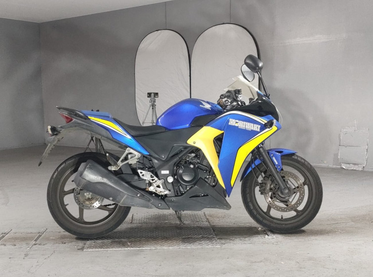 Мотоцикл Honda CBR250R с пробегом 108426 km