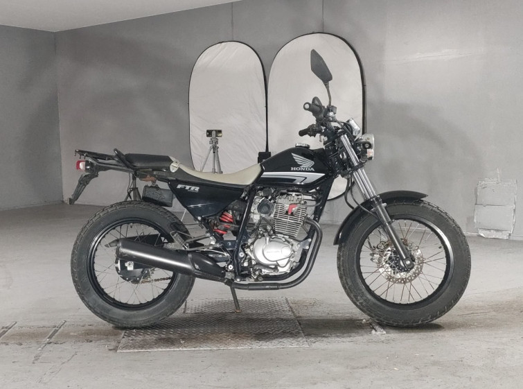Мотоцикл Honda FTR223 з пробігом 16133 km