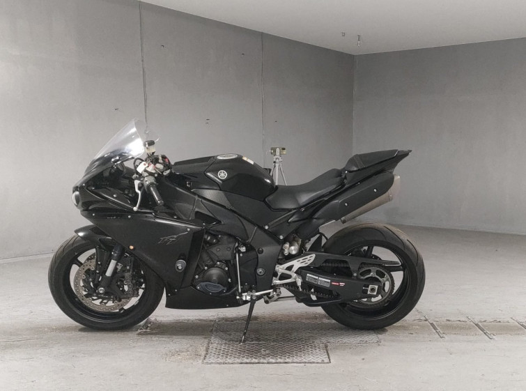 Мотоцикл Yamaha YZF-R1 з пробігом 22513 km