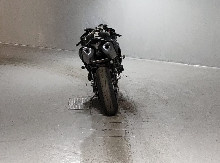 Мотоцикл Yamaha YZF-R1 з пробігом 22513 km