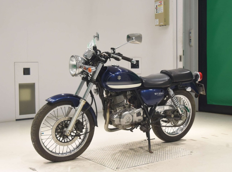 Мотоцикл Suzuki ST250E з пробігом 9253 km