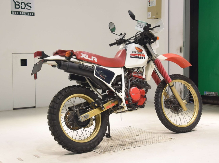 Мотоцикл Honda XLR250R з пробігом 5628 km