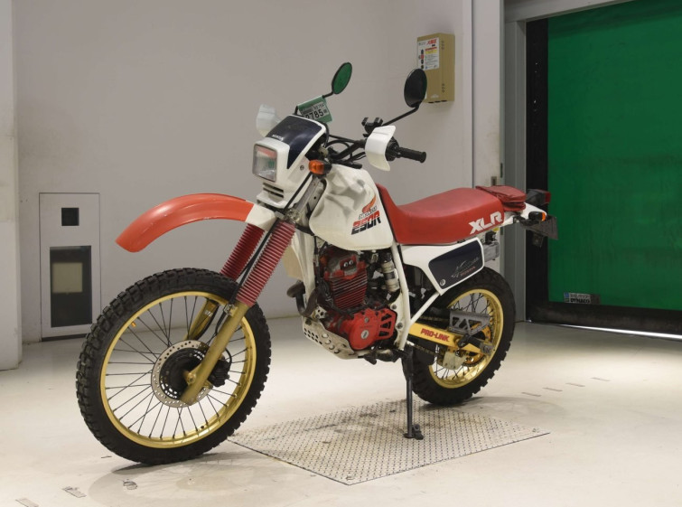 Мотоцикл Honda XLR250R з пробігом 5628 km