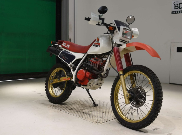 Мотоцикл Honda XLR250R з пробігом 5628 km
