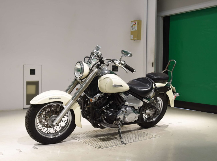 Мотоцикл Yamaha DRAGSTAR XVS400 CLASSIC с пробегом 53855 km