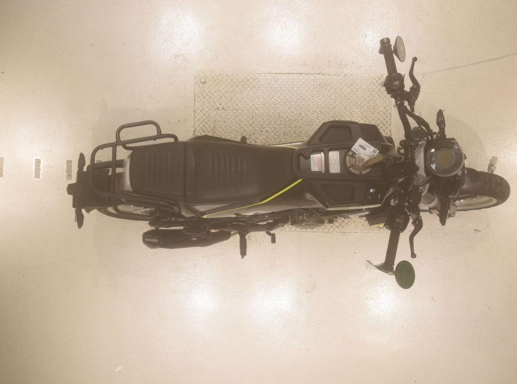 Мотоцикл Husqvarna SVARTPILEN 401 з пробігом 7057 km