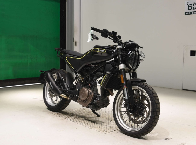 Мотоцикл Husqvarna SVARTPILEN 401 з пробігом 7057 km