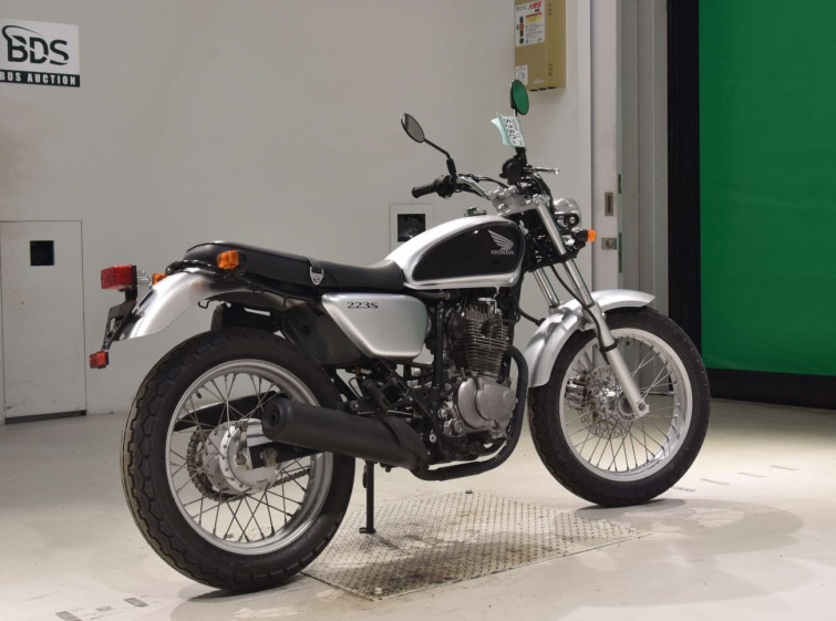 Мотоцикл Honda CB223S з пробігом 13917 km