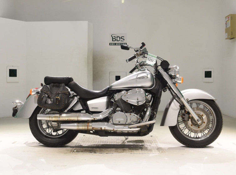 Мотоцикл Honda SHADOW400 CLASSIC з пробігом 17707 km