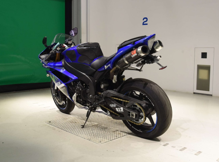 Мотоцикл Yamaha YZF-R1 с пробегом 103629 km