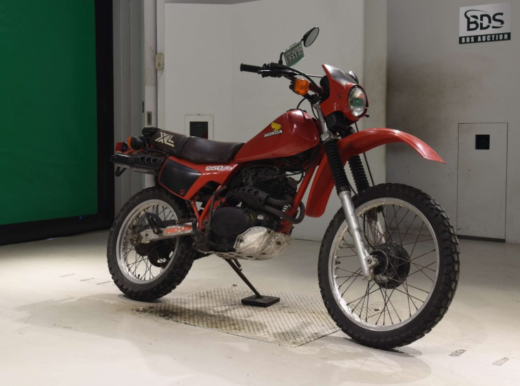 Мотоцикл Honda XL250R з пробігом 8797 km