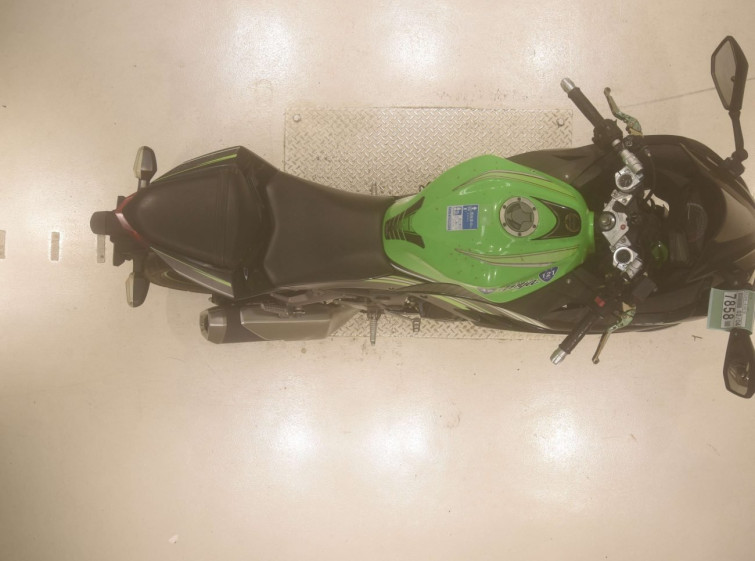 Мотоцикл Kawasaki NINJA250 з пробігом 4427 km