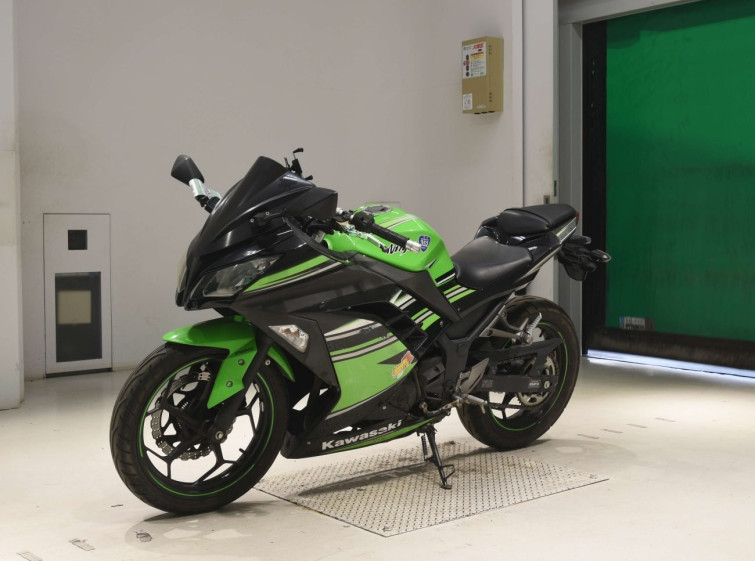 Мотоцикл Kawasaki NINJA250 з пробігом 4427 km