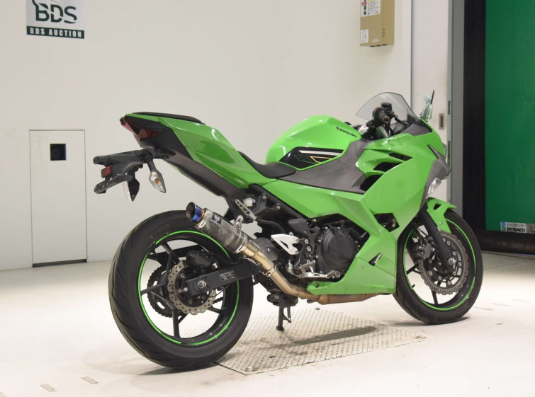 Мотоцикл Kawasaki NINJA250 з пробігом 17683 km