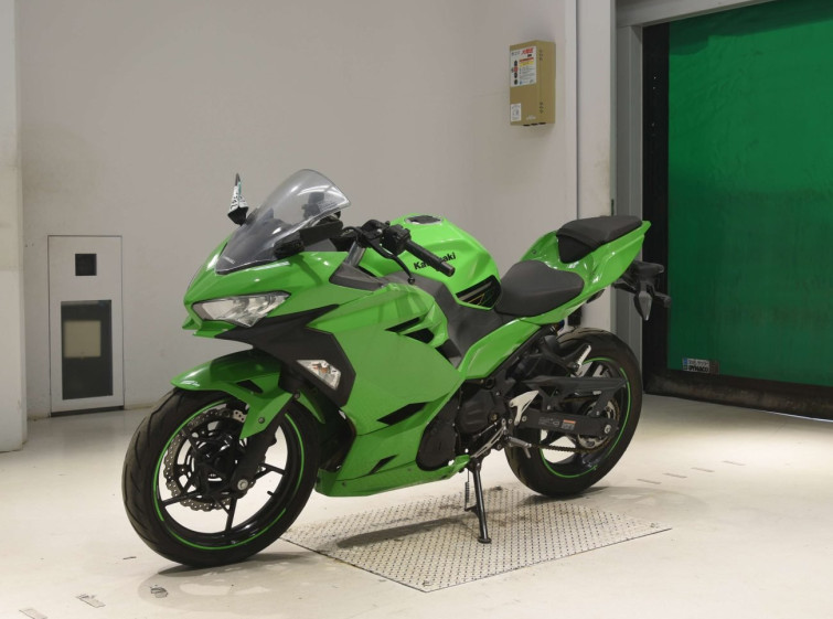 Мотоцикл Kawasaki NINJA250 з пробігом 17683 km