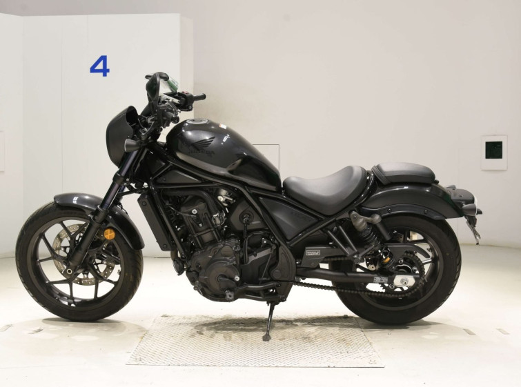 Мотоцикл Honda REBEL CMX1100 з пробігом 2512 km