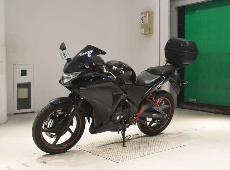 Мотоцикл Honda CBR250R с пробегом 19339 km