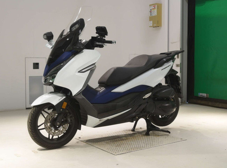 Мотоцикл Honda FORZA з пробігом 24718 km
