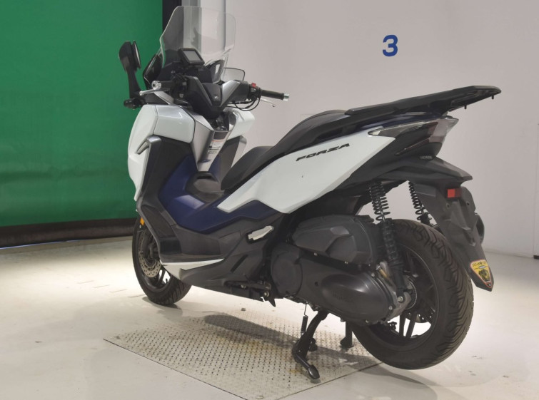 Мотоцикл Honda FORZA з пробігом 24718 km