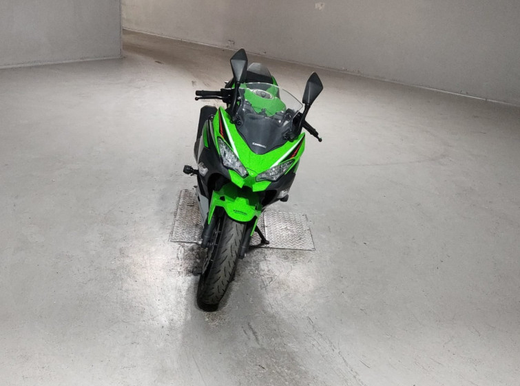 Мотоцикл Kawasaki Z400 з пробігом 18639 km