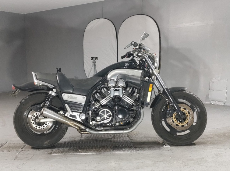 Мотоцикл Yamaha V-MAX1200 з пробігом 9422 m
